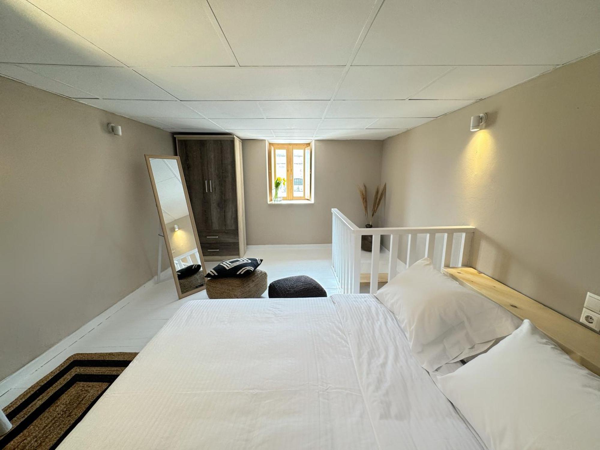 Opora Apartment Ermoupoli Bagian luar foto